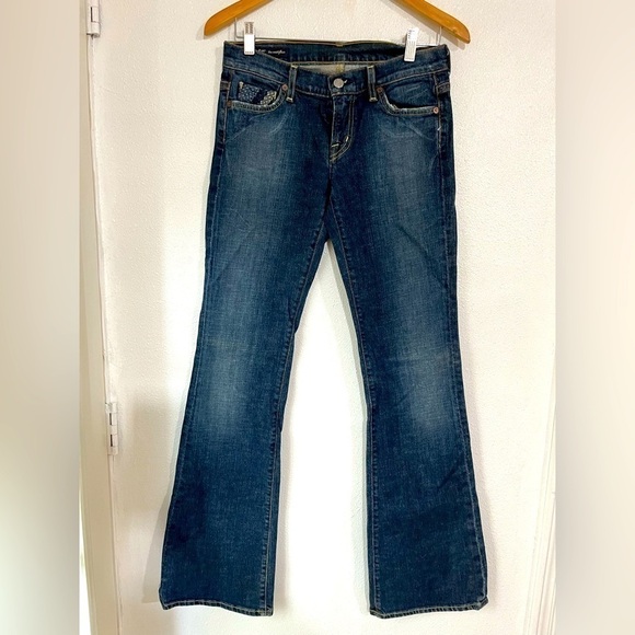 Cabo jeans, size 6 factory distressed, stretch material - Picture 1 of 4